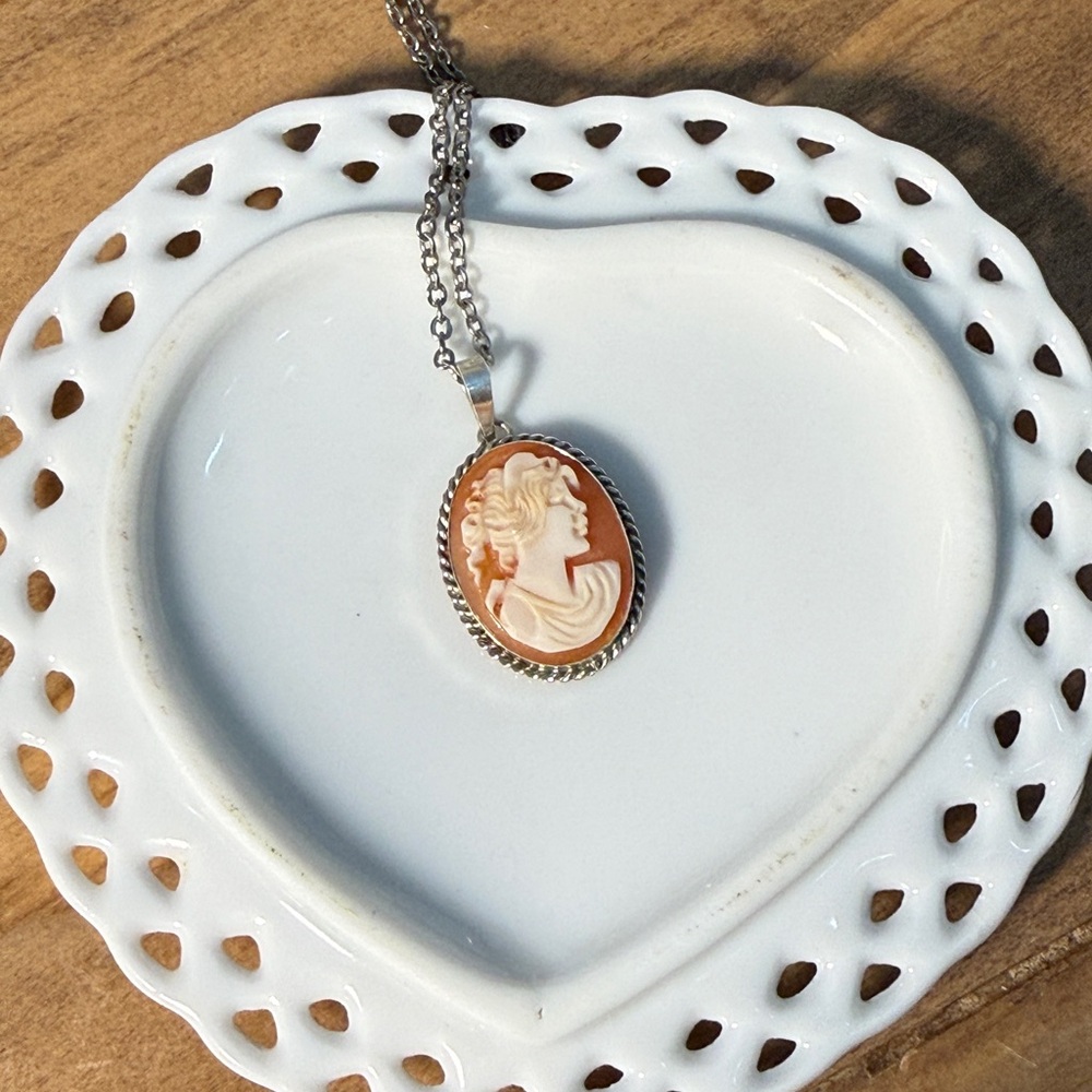 Vintage shell coral carved cameo 925 sterling silver pendant women’s necklace